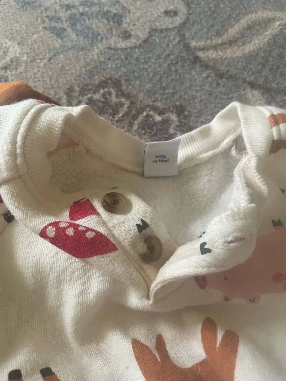 Old Navy Two Outfits + Bonus Fleece Giraffe Sweatshirt Material Farm Joggers